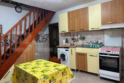 Casă individuală cu 7 camere cu Teren 963 Mp în Purcăreni - 3