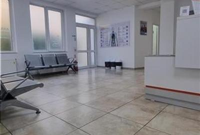 Spatiu de inchiriat in Tomis 3, parter  ideal pentru birouri, productie sau cli - 1