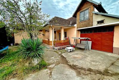 DOUA Case, curte comuna, 700mp teren, Bocsa Montana - 4