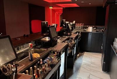 Spațiu comercial, de 520 mp, în Central - 14