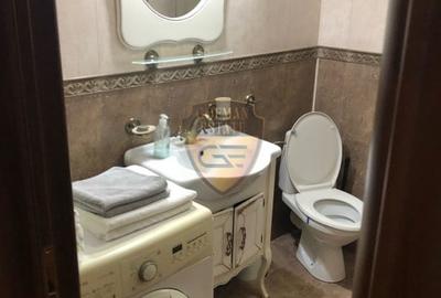 Bloc Miraj 3 Cam Statiunea Mamaia Vedere Frontala Lac, 92 mp Duplex, Hotel Rex - 11