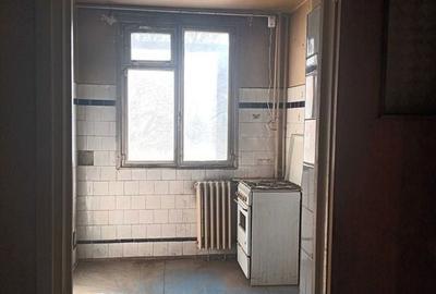 Apartament cu 3 camere semidecomandat în Rahova - 6