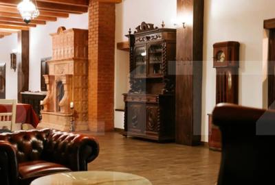 Casă cu 7 camere cu Teren 3000 Mp în Central