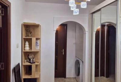 Faleza Nord - apartament 2 camere decomandat -etaj 1- centrala gaze -termen lung - 2