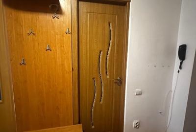 Garsonieră decomandată, mobilată în Tei - 4