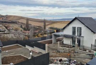 Casă cu 4 camere cu Teren 520 Mp în Sâncraiu de Mureș