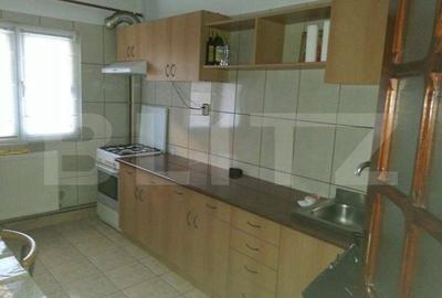 Apartament cu 4 camere decomandat, mobilat în 1 Mai - 5