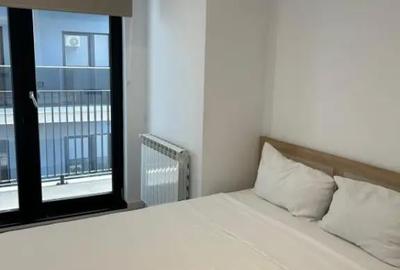Apartament cu 3 camere semidecomandat, mobilat în Central - 1