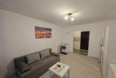 Garsoniera decomandata Bd. 1 Decembrie 1918 - 2