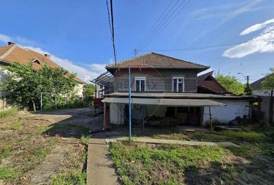 Casa pe un nivel in Medias, teren 533 mp, curte dreapta - 9