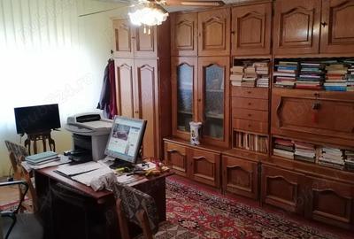 Apartament cu 3 camere decomandat în Central - 4