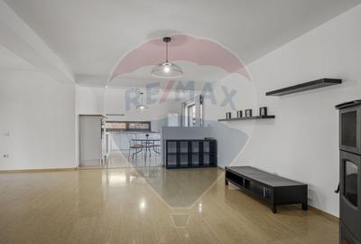 Casa individuala spa?ioasa 7 camere, cu gradina pro...