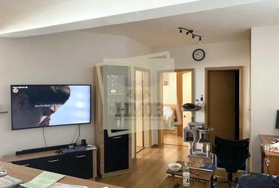 Apartament 3 camere cu balcon zona Rahova