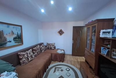 Apartament 3 camere Zona Jandarmerie - Strada Plevnei - etaj 3/3  - 65 mp - 24