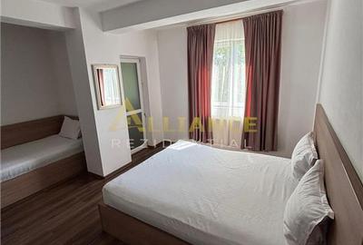 Apartament cu 3 camere semidecomandat în Central - 9