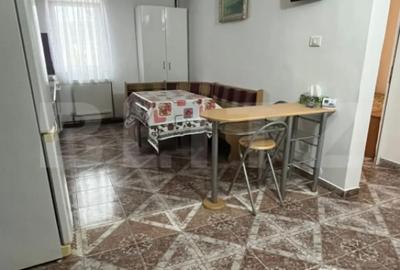 Apartament cu 3 camere decomandat în Galata - 14
