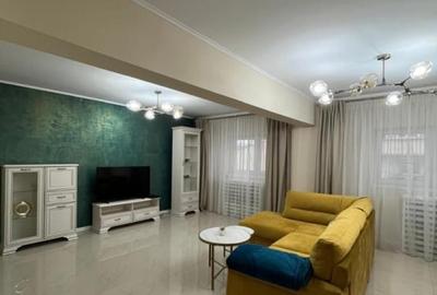 Apartament cu 2 camere semidecomandat, mobilat în Decebal