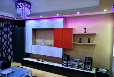 Apartament cu 2 camere decomandat în Girocului