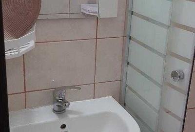 Garsonieră decomandată în Central - 6