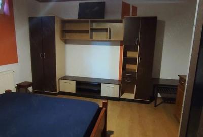 Apartament cu 2 camere decomandat, mobilat în Gară
