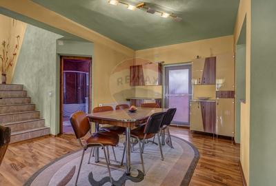 Casă cu 8 camere cu Teren 777 Mp în Ultracentral - 29