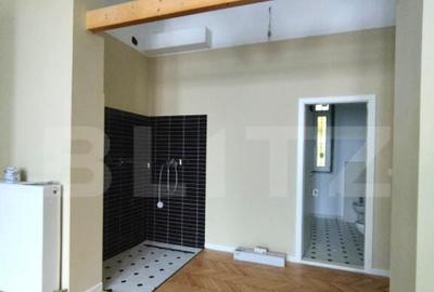 Apartament de vanzare, cu 3 camere, 100 mp, zona centrala - 2