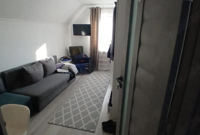 Casă cu 4 camere cu Teren 977 Mp în Brebu - 2