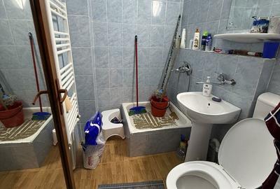 Apartament cu 4 camere decomandat în Micro 20 - 8