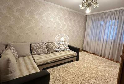 Apartament cu 3 camere decomandat în Podu Roș - 8