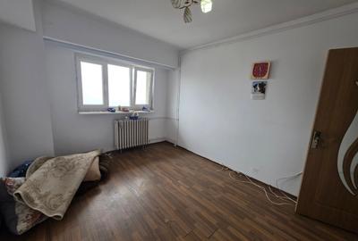 Berceni, pe B-ul Obregia, stradal, bloc reabilitat, pasajul Europa Unita - 14