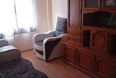 Inchiriez apartament 2camere - 7