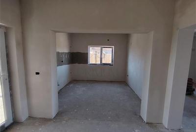 Duplex cu 3 camere cu Teren 375 Mp în Moșnița Veche - 3