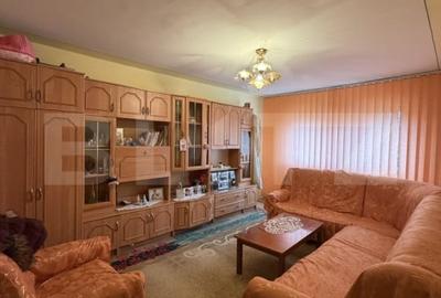 Apartament cu 2 camere decomandat, mobilat în Central