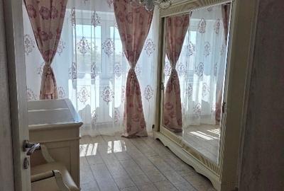 Apartament cu 3 camere decomandat, mobilat în Nicolina - 9