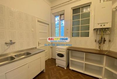 Inchiriere apartament 5 camere ideal activitati birou zona Pta Romana - 11