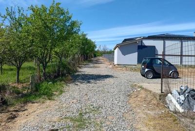 Teren de 3700 mp, în Exterior Vest