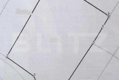 Teren de 2560 mp, în Centura