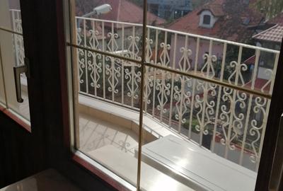 Casă individuală cu 9 camere cu Canalizare în Floreasca - 18