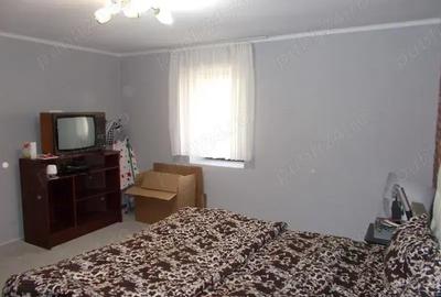 Casă cu 3 camere cu Teren 1439 Mp în Ronaț - 11