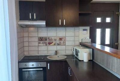 Apartament cu 3 camere decomandat în Popoveni - 1