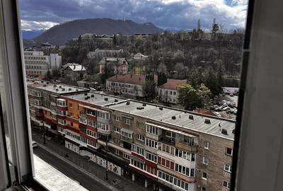 Apartament cu 3 camere decomandat în Griviței