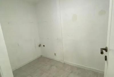 Spațiu comercial, de 98 mp, în 1 Mai - 5