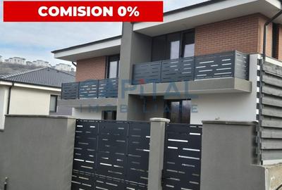 Case cuplate, panouri fotovoltaice, central Dezmir Case cuplate, panouri fotovoltaice, central Dezmir - 1