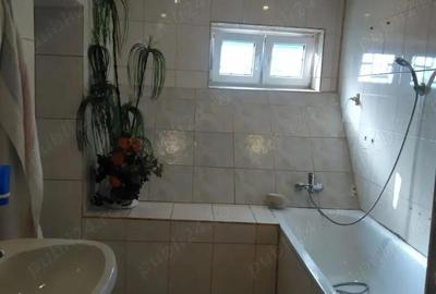 Casă cu Teren 590 Mp în Central