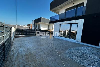 Duplex cu 4 camere cu Canalizare în Rediu - 2