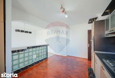 Apartament cu 3 camere decomandat în Rogerius - 2