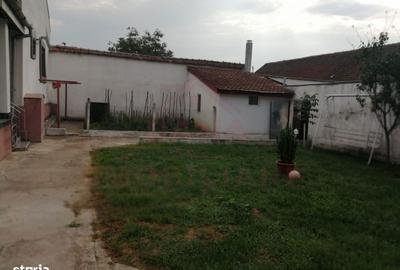 Casă cu 4 camere în Central - 11