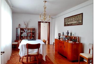 Vanzare Casa Str Lunga Carierei - 5