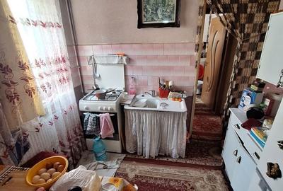 Apartament cu 3 camere în Traian - 6
