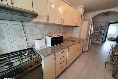 Apartament cu 3 camere decomandat în Dacia - 16